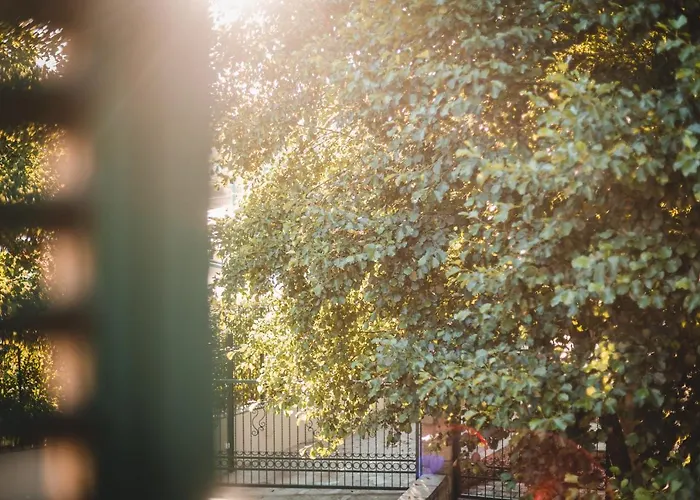 Casa Ra Гостьовий будинок Подгориця