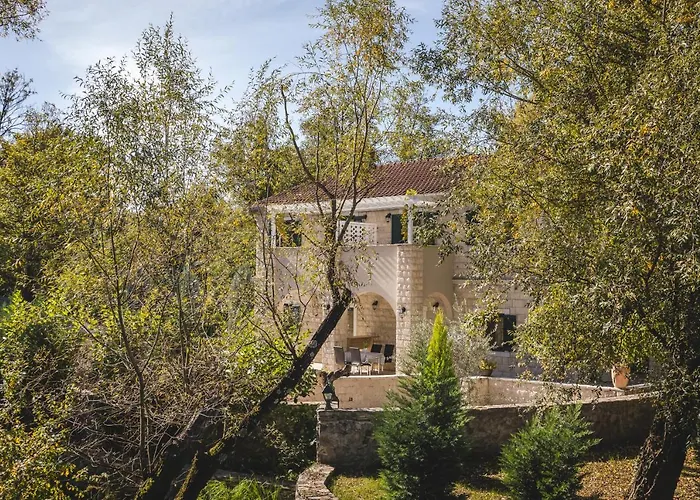 Casa Ra 4* Подгориця