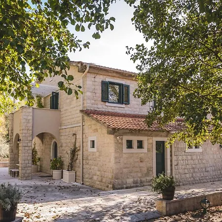 Casa Ra 4*
